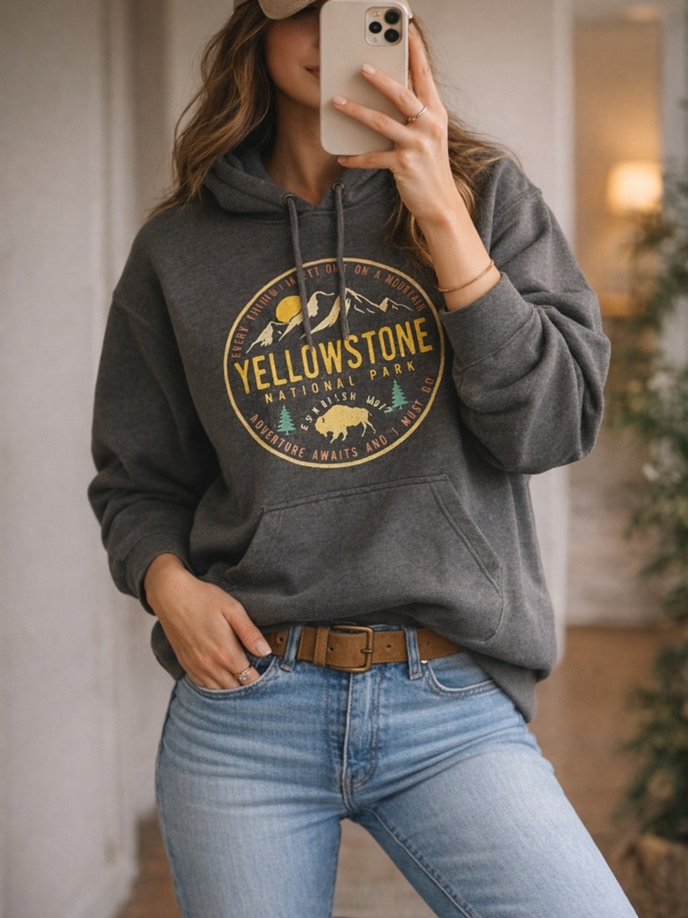 Yellowstone National Park Graphic Hoodie XL Gray Western Outdoors Sweatshirt